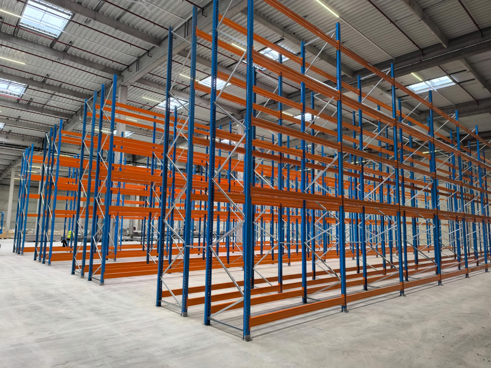 Paletové regály — Siemens, Německo