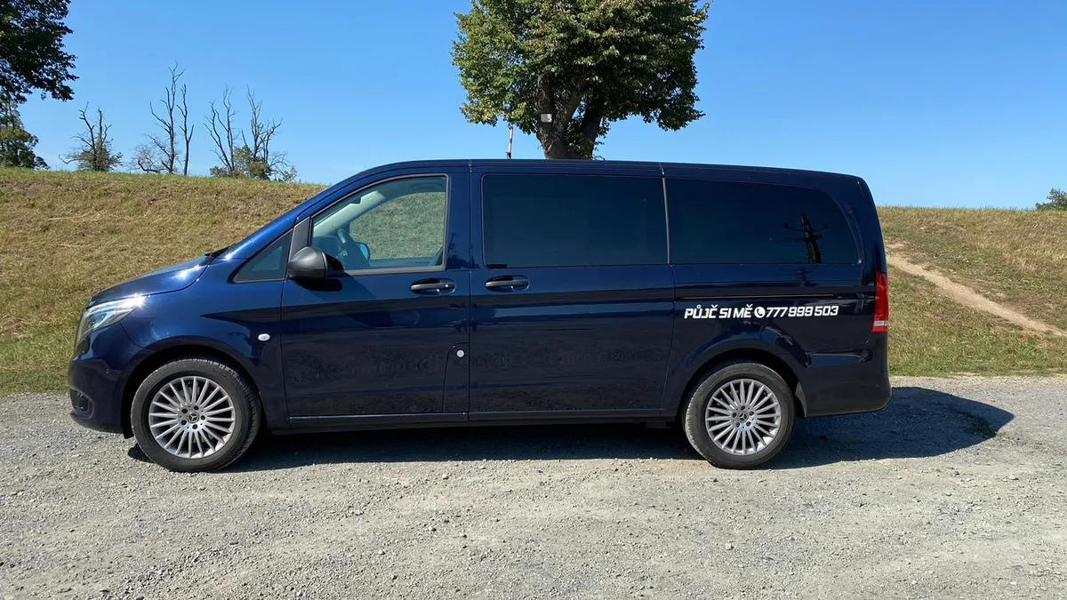 Mercedes-Benz Vito Tourer — boční pohled